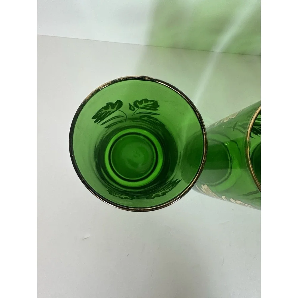Emerald Green description emerald